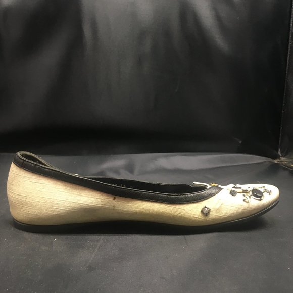 Gucci White Floral Flats - Picture 6 of 12